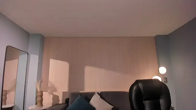 ValeriaVelvet online show from 06/26/26, 12:11