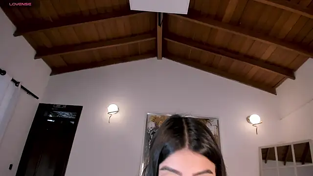 Snapshot of ValeriaVelvet chatting on 09/19/25, 11:47 ValeriaVelvet online show from 09/19/25, 11:47
