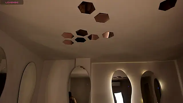 ValeriaVelvet online show from 02/07/26, 12:13