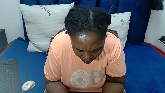 Thickchocolatex2 online show from 03/10/26, 06:12