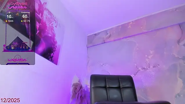 Snapshot of Karla-Ebony chatting on 12/14/25, 02:00 Karla-Ebony online show from 12/14/25, 02:00