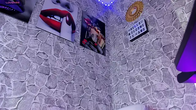 Karla-Ebony online show from 04/11/26, 10:57