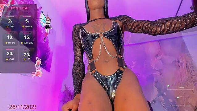 Snapshot of Karla-Ebony chatting on 11/25/25, 01:44 Karla-Ebony online show from 11/25/25, 01:44