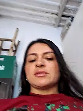 Snapshot of Linda_Lars chatting on 09/25/25, 03:01 Linda Lars online show from 09/25/25, 03:01