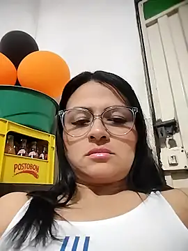 Snapshot of Linda_Lars chatting on 11/02/25, 03:22 Linda Lars online show from 11/02/25, 03:22