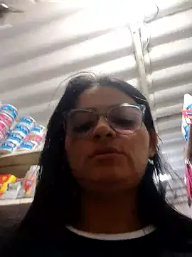 Snapshot of Linda_Lars chatting on 11/29/25, 01:50 Linda Lars online show from 11/29/25, 01:50