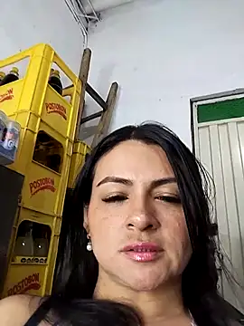 Snapshot of Linda_Lars chatting on 10/04/25, 03:19 Linda Lars online show from 10/04/25, 03:19