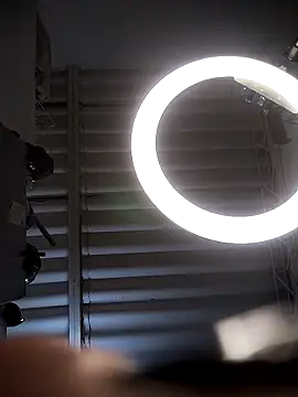 Snapshot of Linda_Lars chatting on 10/24/25, 03:16 Linda Lars online show from 10/24/25, 03:16