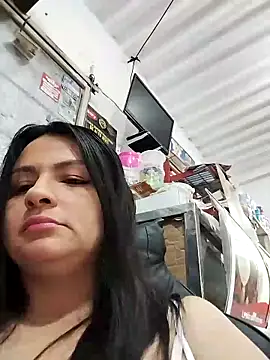 Snapshot of Linda_Lars chatting on 03/21/25, 03:55 Linda Lars online show from 03/21/25, 03:55