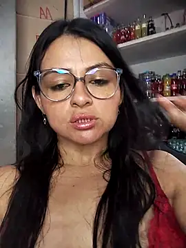 Snapshot of Linda_Lars chatting on 11/05/25, 03:04 Linda Lars online show from 11/05/25, 03:04