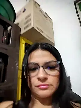 Snapshot of Linda_Lars chatting on 11/23/25, 04:22 Linda Lars online show from 11/23/25, 04:22