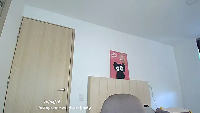 Snapshot of sweetsarasofia chatting on 04/30/26, 08:57 sweetsarasofia online show from 04/30/26, 08:57