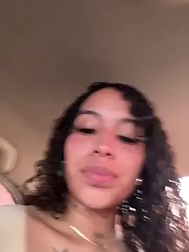 MarieLeon online show from 12/19/25, 07:49