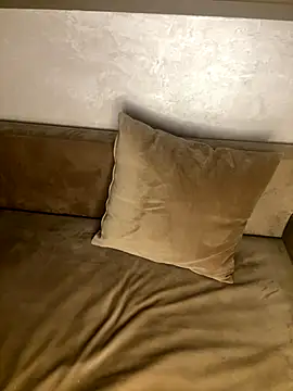 RachaCharmouta online show from 11/07/25, 06:34