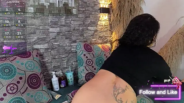 anellejones online show from 10/09/25, 04:02