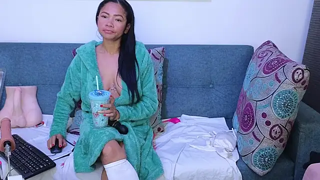 anellejones online show from 03/19/25, 06:46