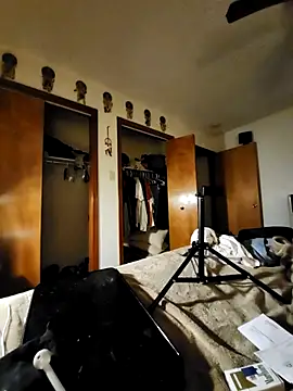 coolbrease10 online show from 09/19/25, 05:55