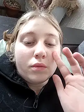 Snapshot of AnastasiaSky19 chatting on 10/28/25, 08:46 AnastasiaSky19 online show from 10/28/25, 08:46