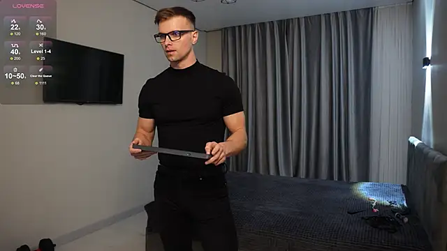 Snapshot of Nik_Sharp chatting on 12/16/25, 04:00 Nik Sharp online show from 12/16/25, 04:00