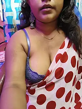 Snapshot of nisha_baby2 chatting on 06/24/26, 04:00 nisha baby2 online show from 06/24/26, 04:00