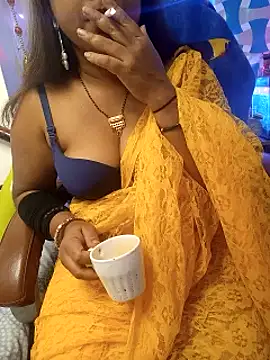 Snapshot of nisha_baby2 chatting on 02/25/25, 04:24 nisha baby2 online show from 02/25/25, 04:24