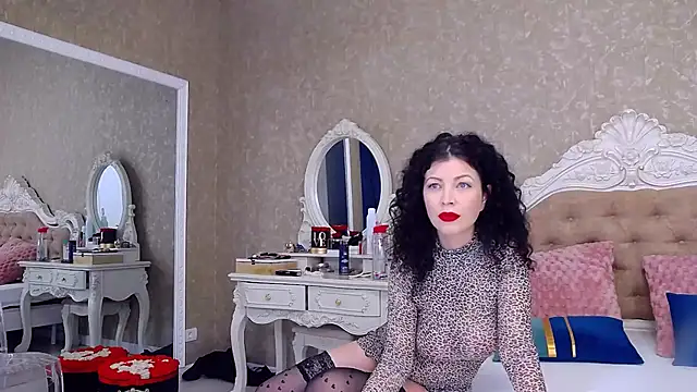 NataliaRed online show from 10/12/25, 05:20