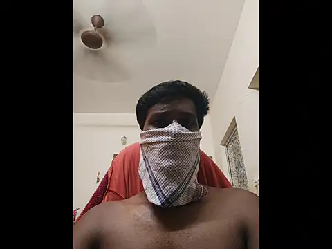 Snapshot of boy_BeardGallery chatting on 10/14/25, 01:01 boy BeardGallery online show from 10/14/25, 01:01