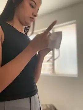 Arilw online show from 11/26/25, 02:06