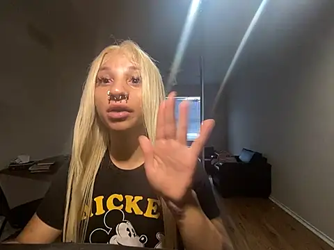 Creolegirl19 online show from 07/03/26, 11:22