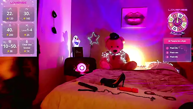 Stripgirl31 online show from 02/11/25, 12:17