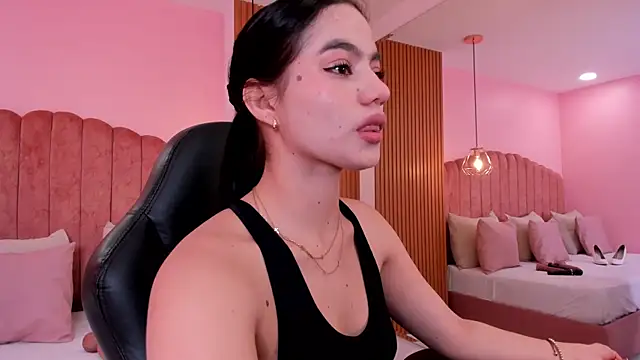 Snapshot of ariel_jonees chatting on 09/10/25, 05:12 ariel jonees online show from 09/10/25, 05:12