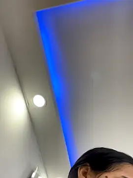 ariel jonees online show from 11/12/25, 02:48