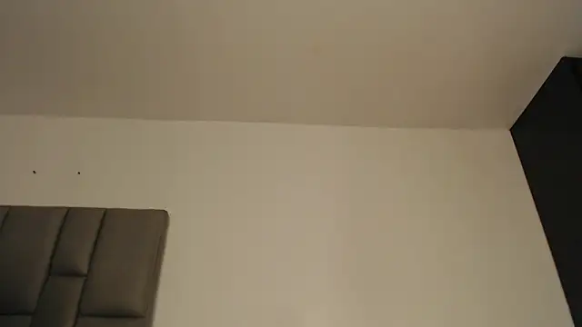 Snapshot of cloehonney chatting on 05/08/26, 01:15 cloehonney online show from 05/08/26, 01:15