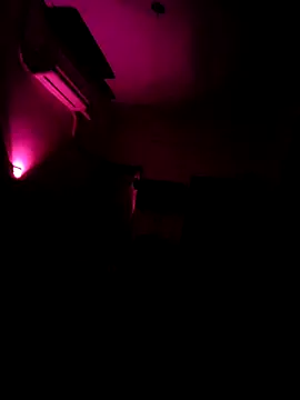 Snapshot of Shubuu__x chatting on 03/13/26, 09:31 Shubuu x online show from 03/13/26, 09:31