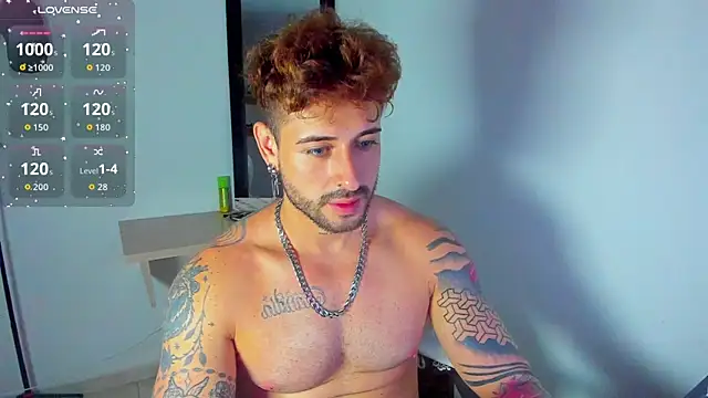 Snapshot of Ares_blue chatting on 09/20/25, 12:43 Ares blue online show from 09/20/25, 12:43