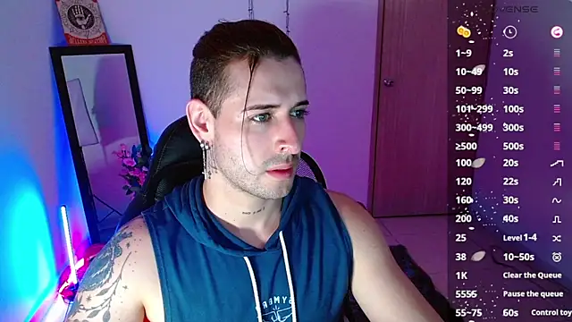 Snapshot of Ares_blue chatting on 01/27/25, 10:49 Ares blue online show from 01/27/25, 10:49