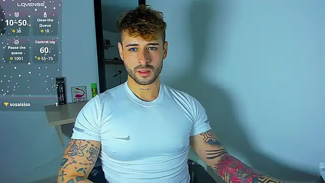 Snapshot of Ares_blue chatting on 09/18/25, 12:19 Ares blue online show from 09/18/25, 12:19