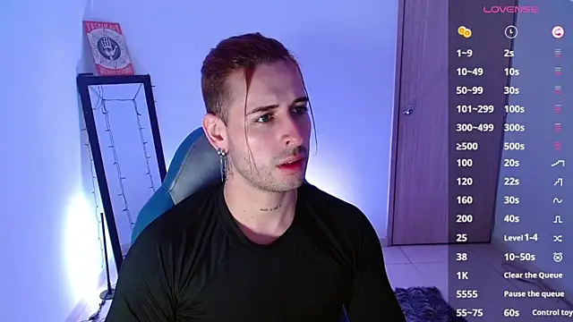 Snapshot of Ares_blue chatting on 02/24/25, 10:48 Ares blue online show from 02/24/25, 10:48