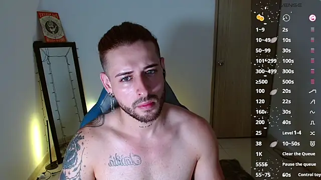 Snapshot of Ares_blue chatting on 02/14/25, 12:14 Ares blue online show from 02/14/25, 12:14