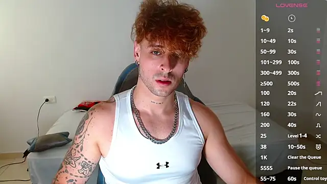 Snapshot of Ares_blue chatting on 03/22/25, 11:53 Ares blue online show from 03/22/25, 11:53