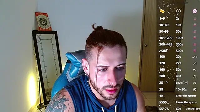 Snapshot of Ares_blue chatting on 02/17/25, 11:23 Ares blue online show from 02/17/25, 11:23