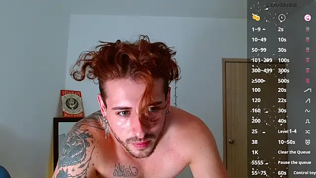 Snapshot of Ares_blue chatting on 02/06/25, 11:09 Ares blue online show from 02/06/25, 11:09