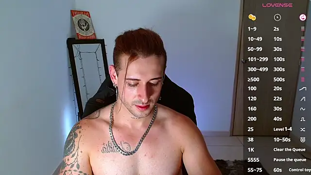 Snapshot of Ares_blue chatting on 03/03/25, 02:17 Ares blue online show from 03/03/25, 02:17