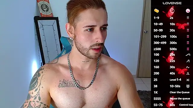 Snapshot of Ares_blue chatting on 02/19/25, 02:22 Ares blue online show from 02/19/25, 02:22