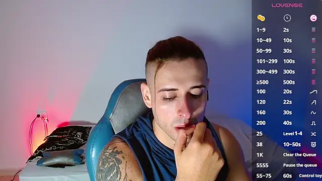 Snapshot of Ares_blue chatting on 03/20/25, 11:16 Ares blue online show from 03/20/25, 11:16