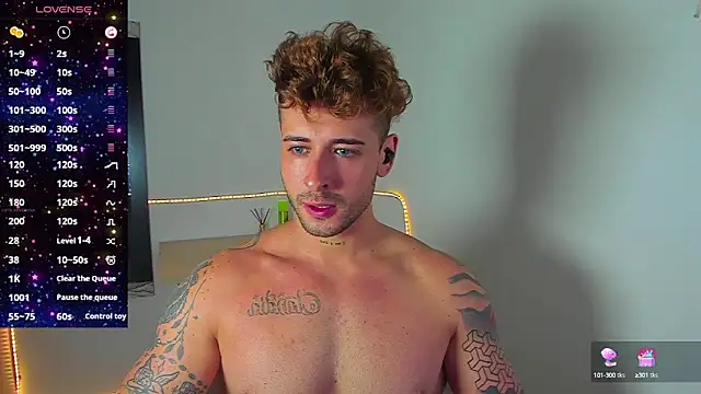 Snapshot of Ares_blue chatting on 10/16/25, 03:09 Ares blue online show from 10/16/25, 03:09