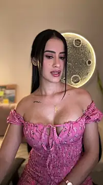 SarahhSmitth1 online show from 05/04/26, 08:33