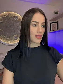 Snapshot of SarahhSmitth1 chatting on 03/03/25, 11:03 SarahhSmitth1 online show from 03/03/25, 11:03