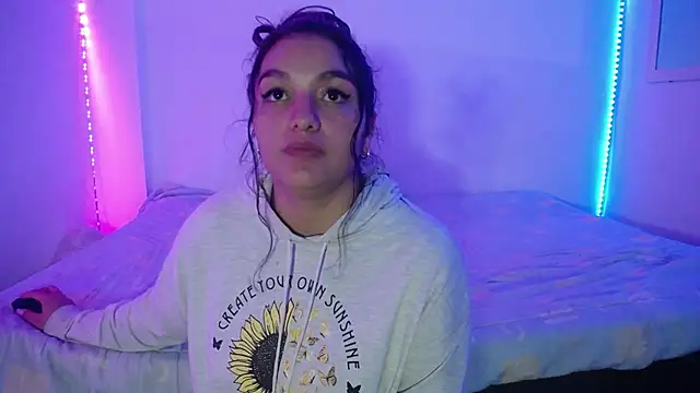 Laurenkenner  online show from 03/21/25, 06:18