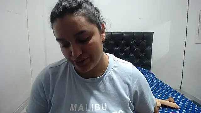 Snapshot of Laurenkenner_ chatting on 12/15/25, 07:52 Laurenkenner online show from 12/15/25, 07:52